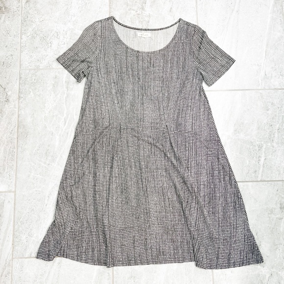 Silence and Noise Black Screen Print Short Sleeve Dress Size Small - Picture 3 of 7